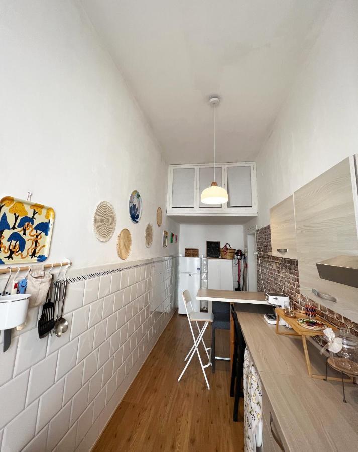 Mariamora Apartment Бари Екстериор снимка
