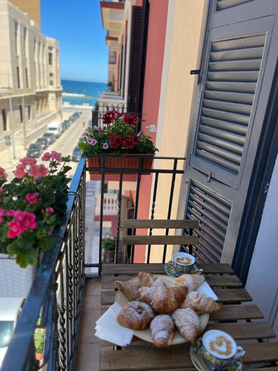 Mariamora Apartment Бари Екстериор снимка