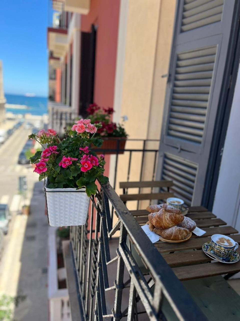 Mariamora Apartment Бари Екстериор снимка